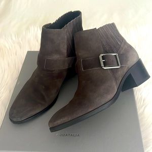 Aquatalia Foster Suede Ankle Boots Size 8.5